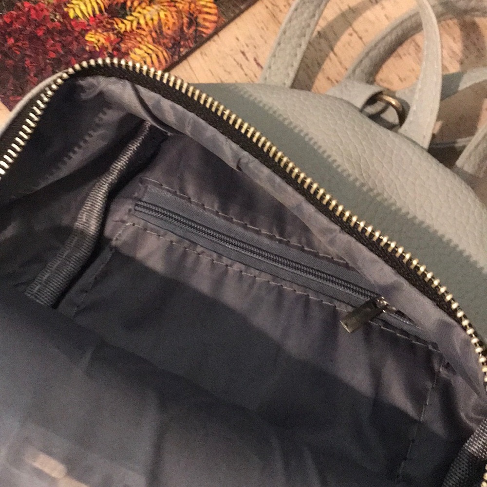 Bag - Picture 2 of 2